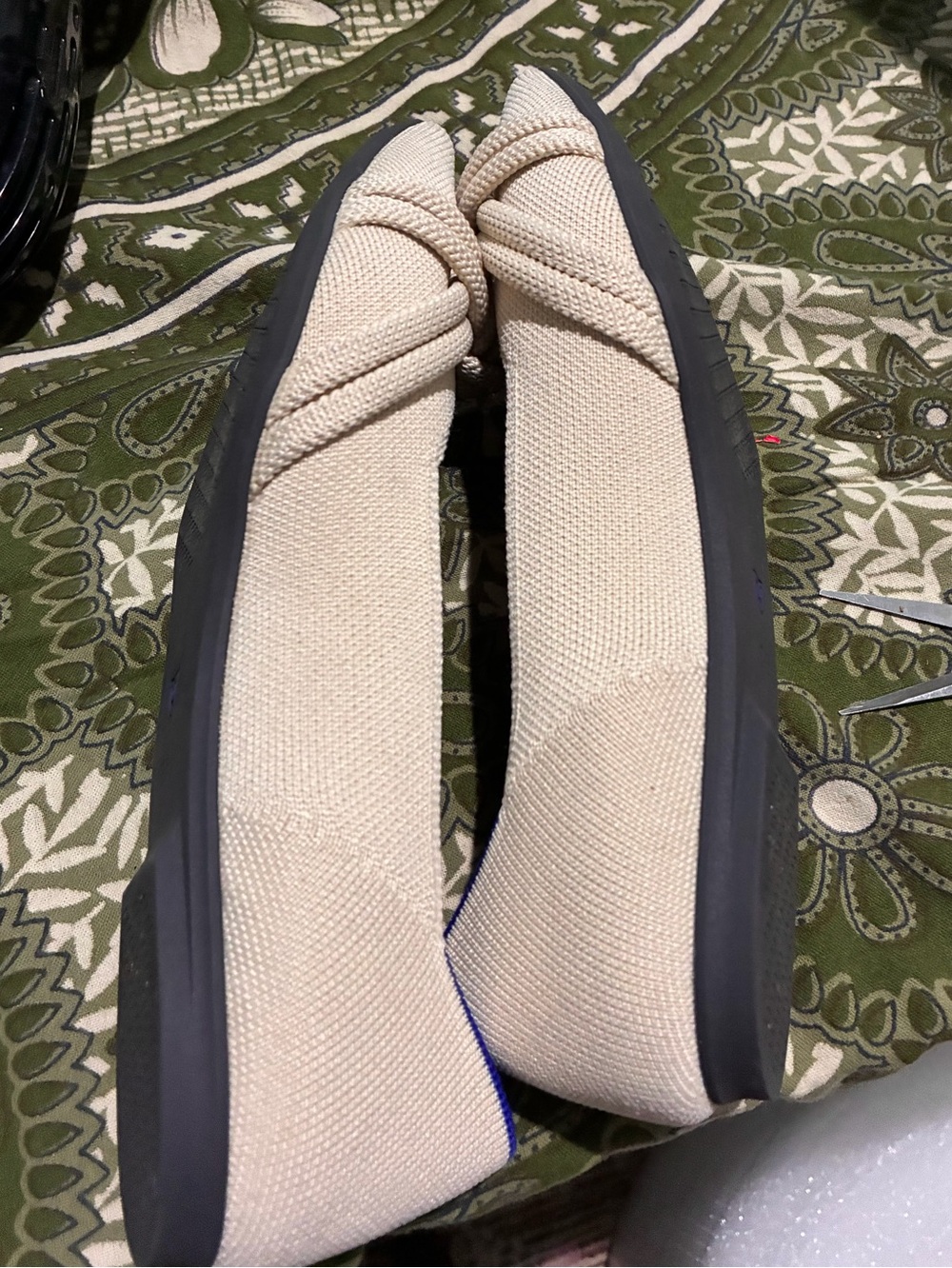 Rothy’s “The Knot 2” size 8.5 US, conch cream w/Blue Back SlipOns. EC. Not worn - Picture 5 of 11